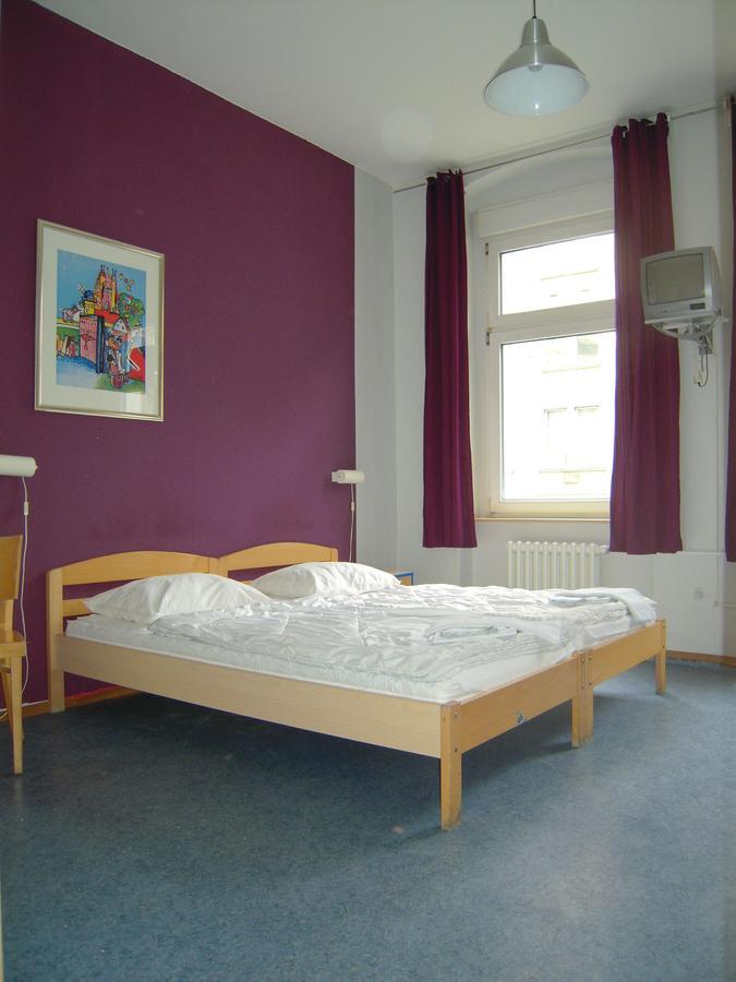 برلين Happy Go Lucky Hotel + Hostel Schoneberg المظهر الخارجي الصورة