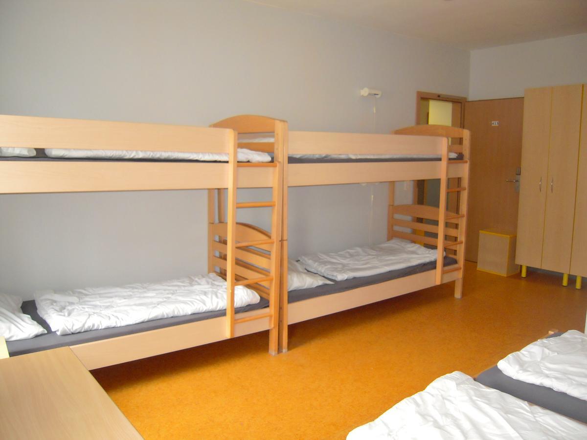 برلين Happy Go Lucky Hotel + Hostel Schoneberg المظهر الخارجي الصورة