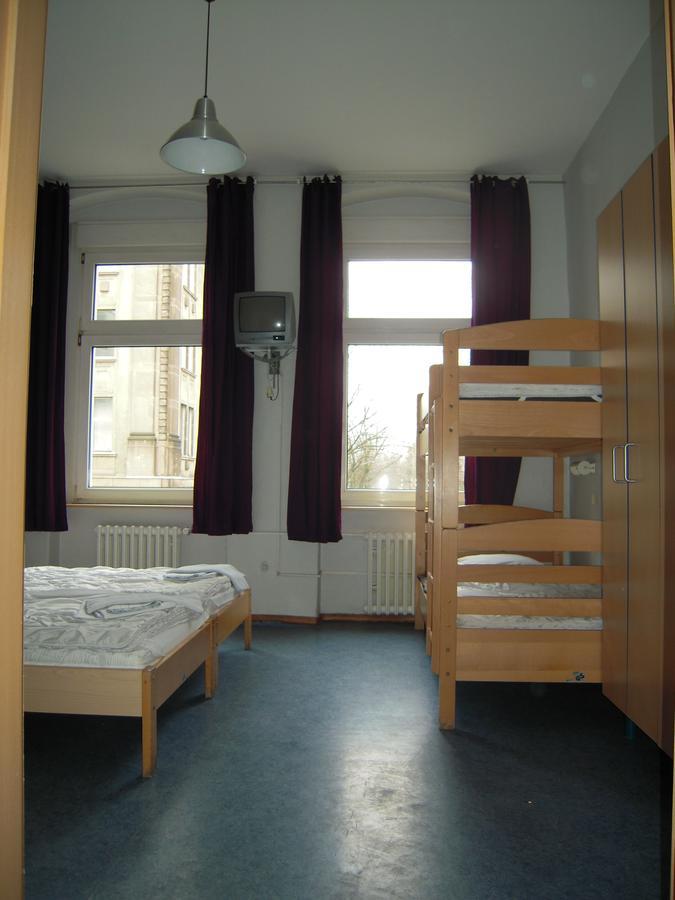 برلين Happy Go Lucky Hotel + Hostel Schoneberg المظهر الخارجي الصورة